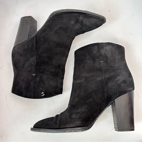 VINCE Suede Western Style Ankle Boot Size 7.5 Black - Picture 5 of 10